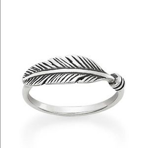 James Avery Delicate Feather Ring Size 5